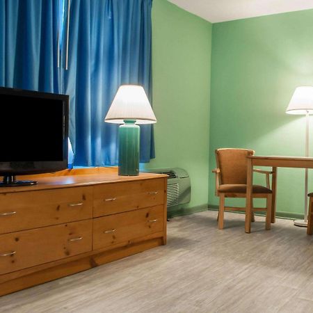 Econo Lodge Buffalo South Blasdell ภายนอก รูปภาพ