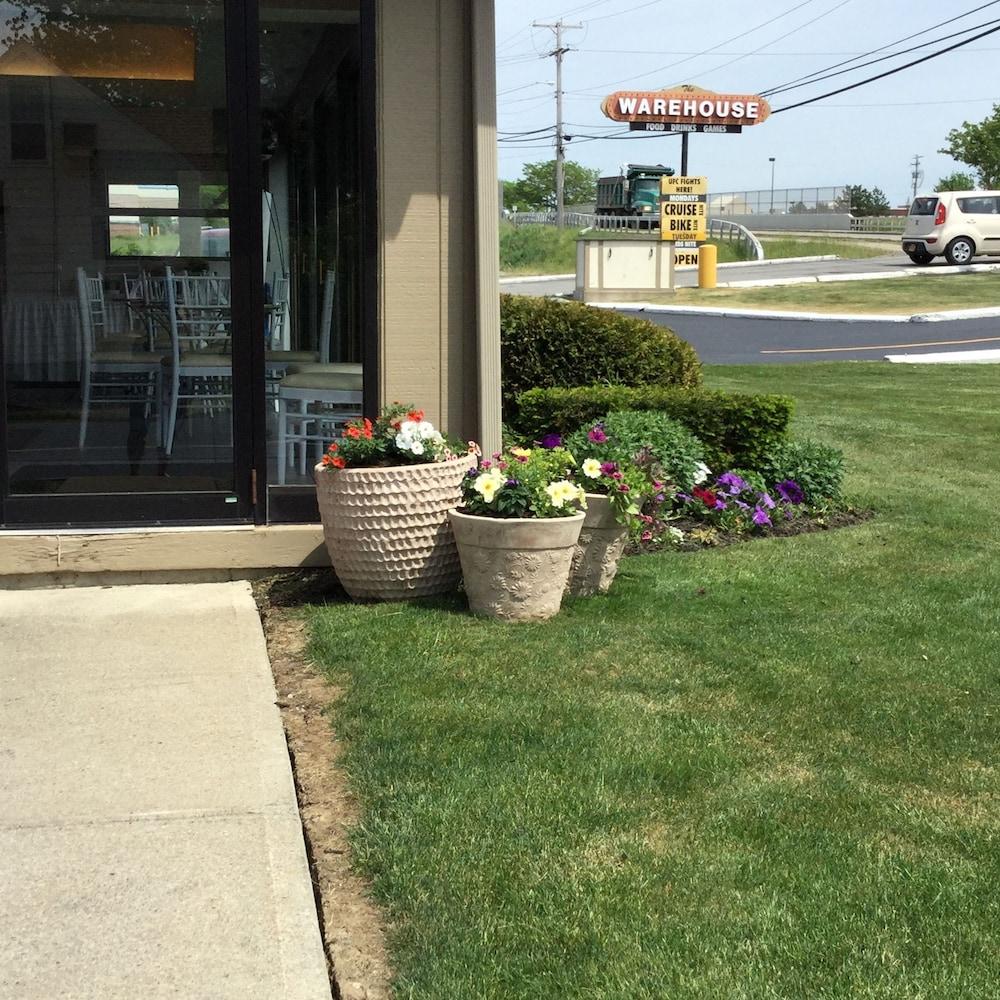 Econo Lodge Buffalo South Blasdell ภายนอก รูปภาพ