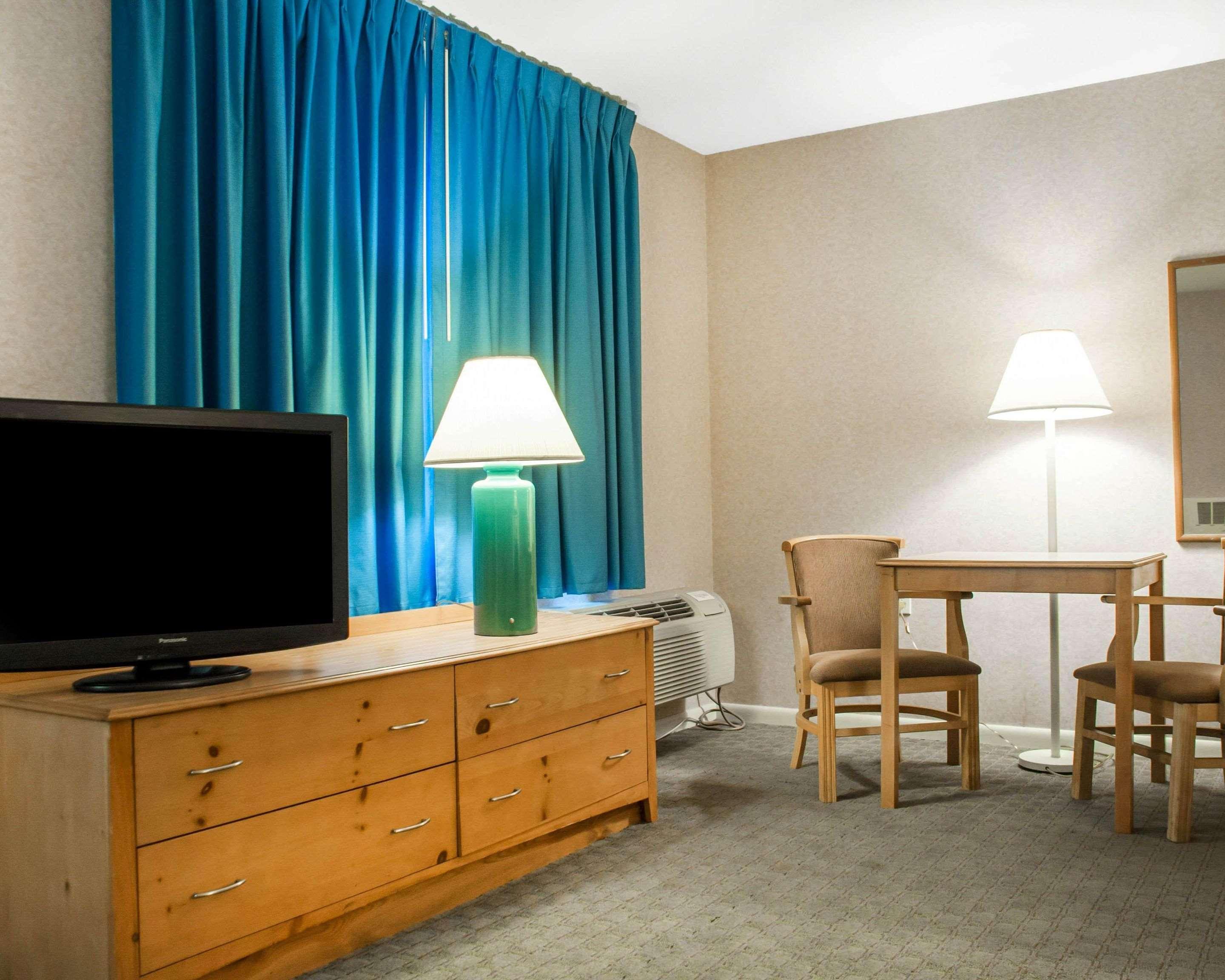 Econo Lodge Buffalo South Blasdell ภายนอก รูปภาพ