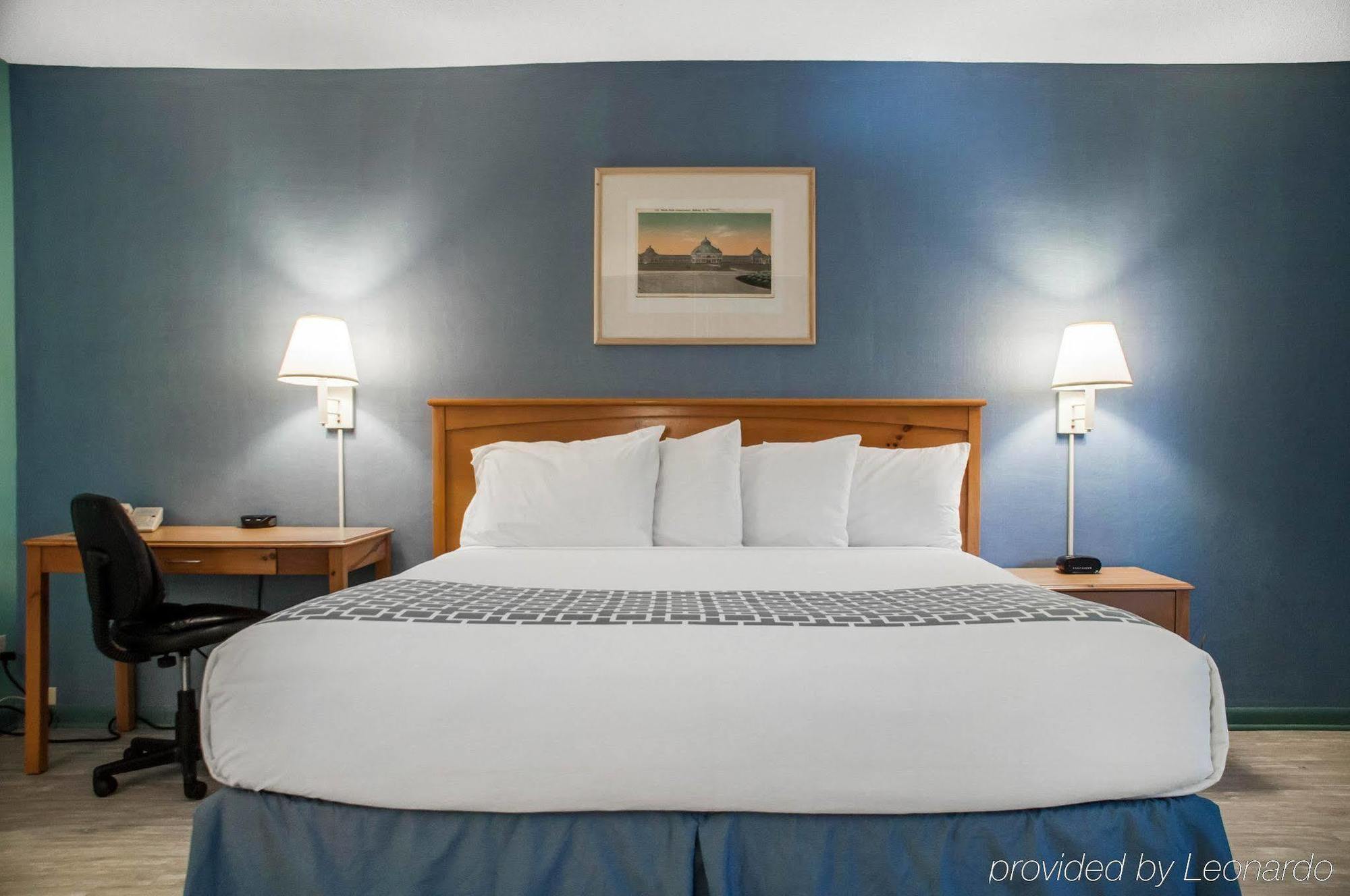 Econo Lodge Buffalo South Blasdell ภายนอก รูปภาพ