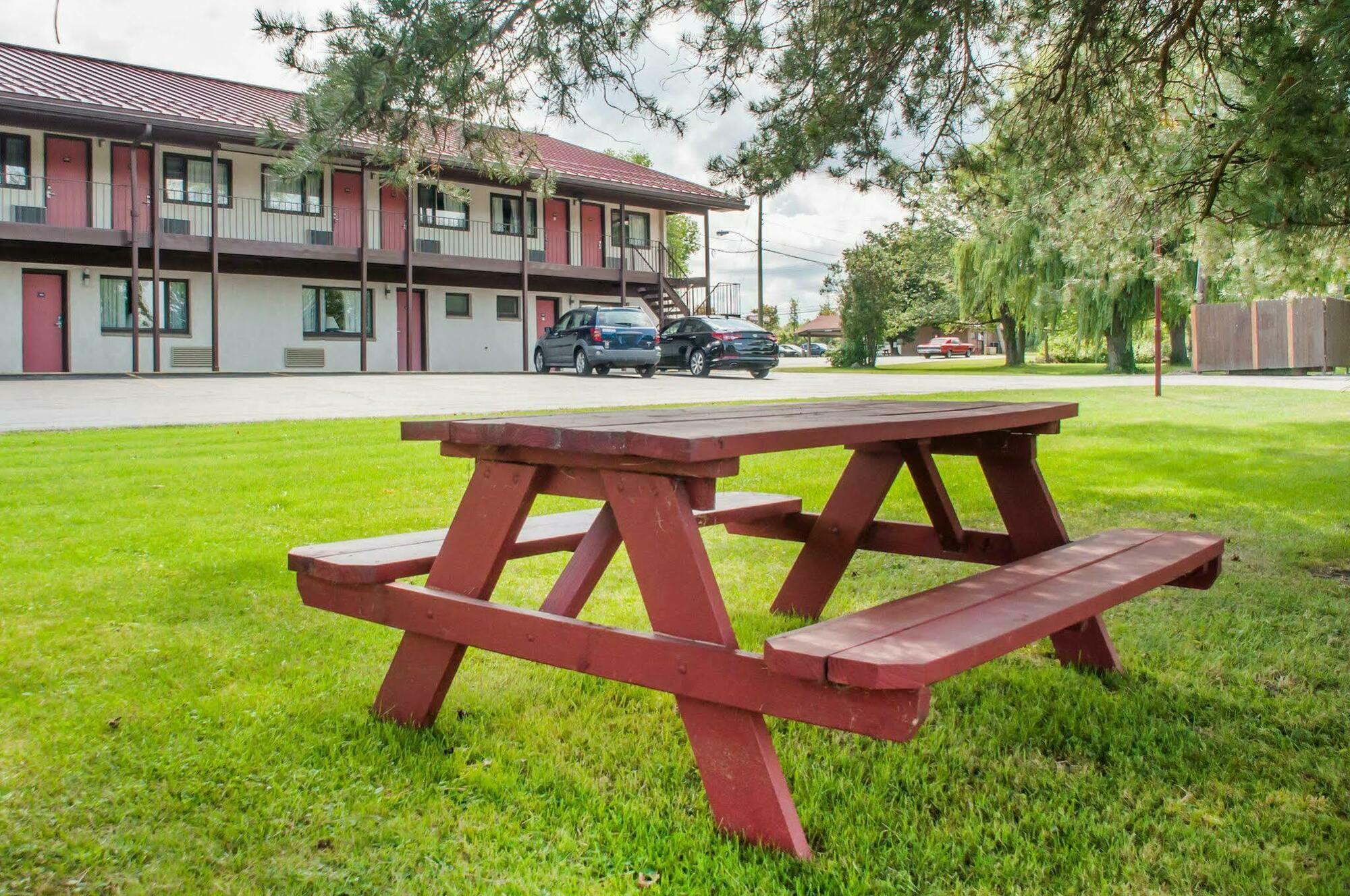 Econo Lodge Buffalo South Blasdell ภายนอก รูปภาพ