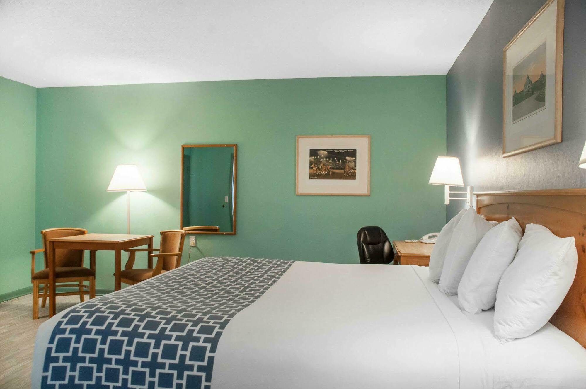 Econo Lodge Buffalo South Blasdell ภายนอก รูปภาพ